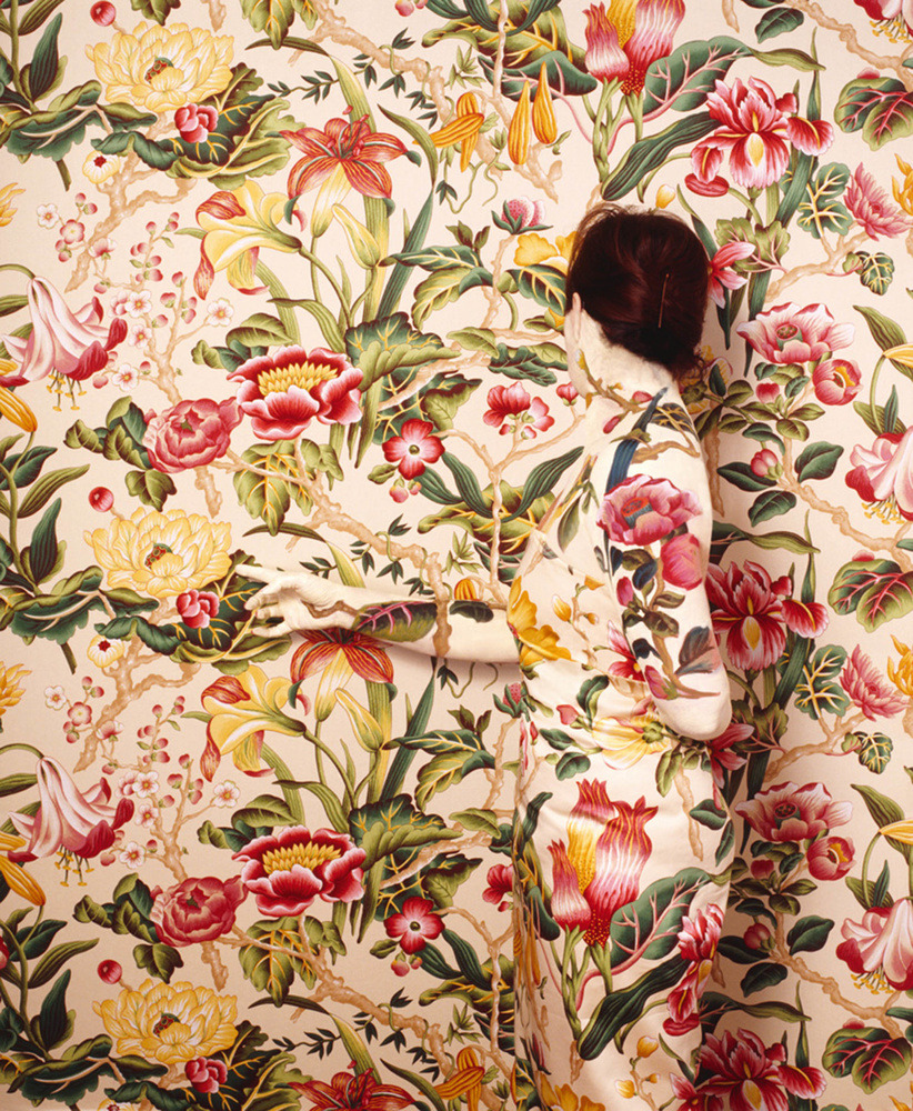 kitschntea:  nevver:  Pattern recognition, Cecilia Paredes  Hiding from my feelings