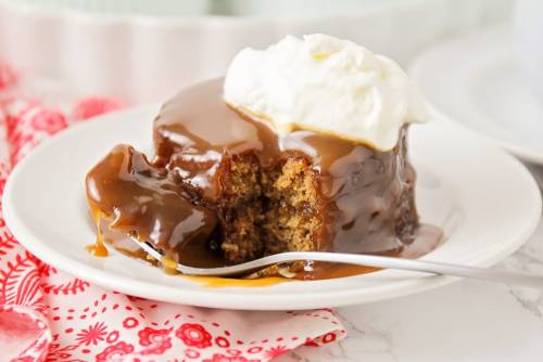 foodffs: STICKY TOFFEE PUDDINGFollow for recipesIs this how you roll?