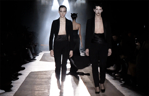 forvioletchachki:Violet Chachki walks for Moschino’s FW18 Menswear and Women’s Pre-Colle