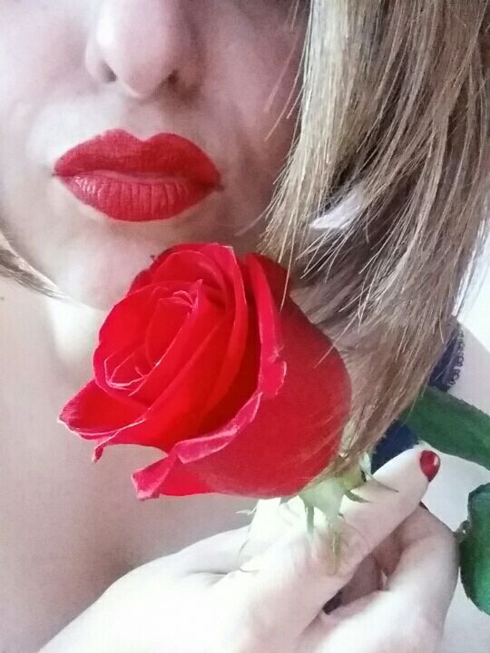 brujitalove:  Rose❤