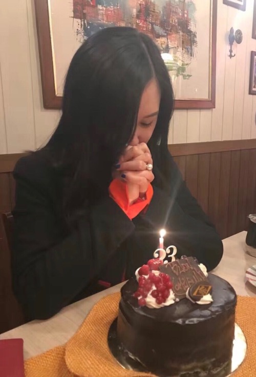 Happy Birthday to my Sugarbaby. Celebrated during Italian holiday trip. Reblog photos from Chinese 