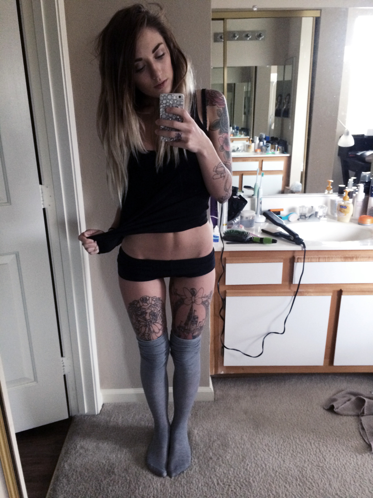 tinygypsyy:  i have 2 pairs of shorts that are nearly identical not sorry about it.
