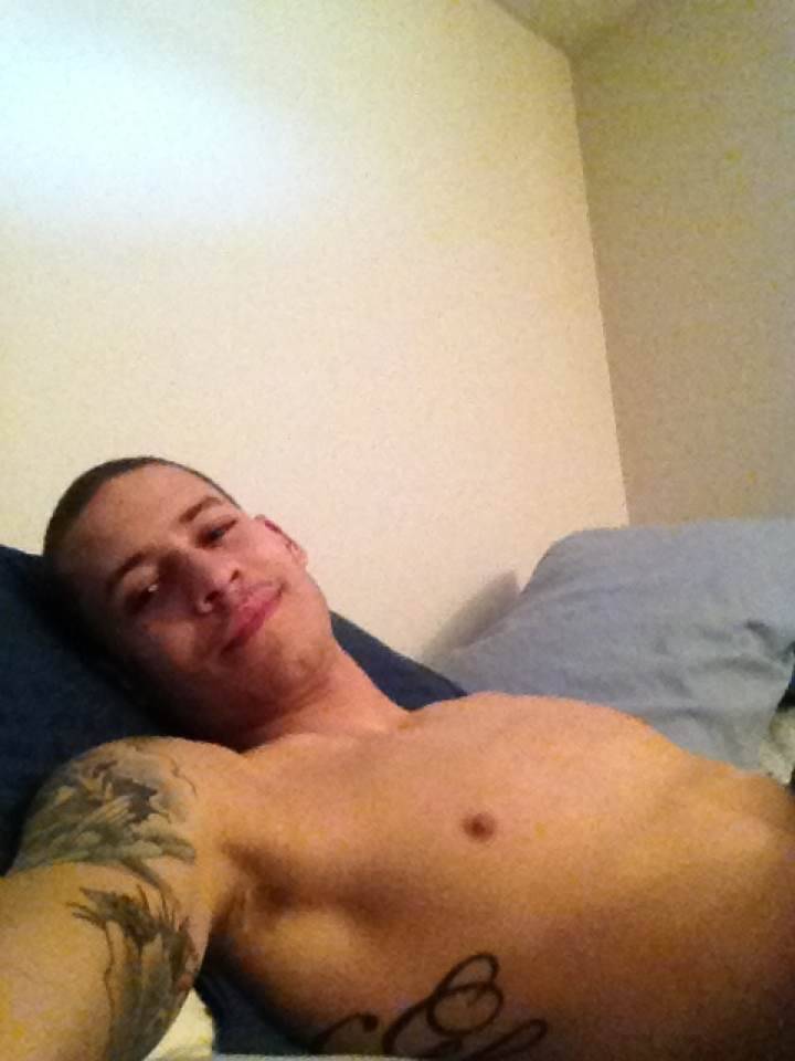 srt8guyssexting:  follower ask follower receive sometimesâ€¦.you owe me one â€¦.all