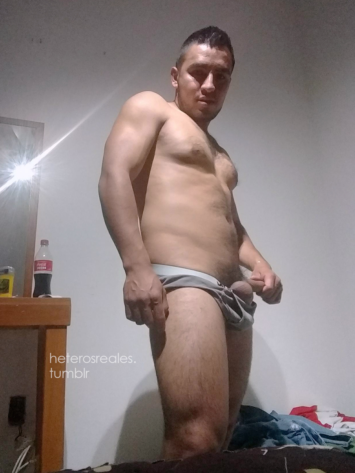 heterosreales:  Misael, rico machito hetero¿Si o no calienta este joven cabroncito?