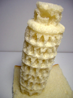 breadsculpture:  Tower of PIsa (detail)