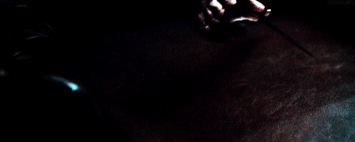 tom-rdj-hannibal: in-the-dark-of-the-moon:   sungl0ry: Hannibal + knives (for embraceyourmadness)