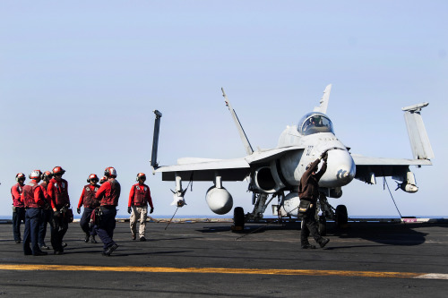 theworldairforce:  USS George H.W. Bush in the Persian Gulf, Oct. 10, 2014via Global Aviation Report