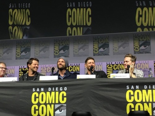 Supernatural panel at #SDCC 3/3. Taken by my friend so I could relax and enjoy.  Feel free to share 