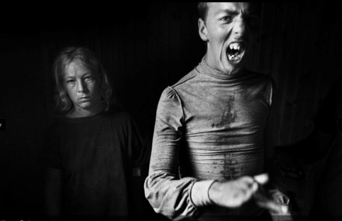heliobeltranio:    Em ensaio e documentário, fotógrafo argentino PABLO PIOVANO revela ‘o custo humano dos agrotóxicos’.  