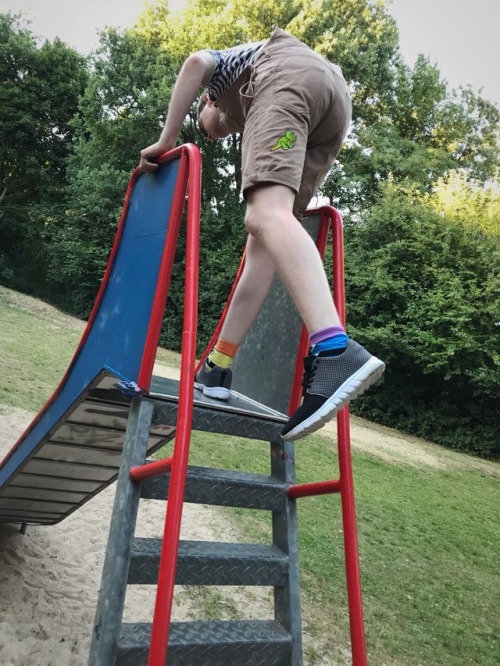 thelittlekonny - Heute war ein lustiger Tag auf dem Spielplatz...