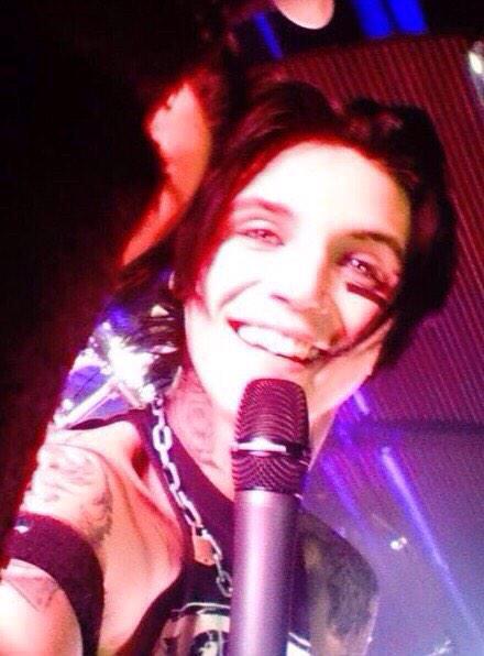 sarabiersackbaby:  This warms my heart up :3
