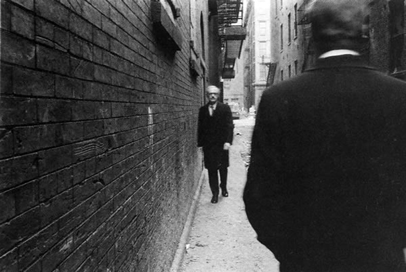likeafieldmouse:  Duane Michals - Chance Meeting (1970) 
