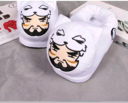 wimmmmpod:  wimmmmpod: Please fucking look at these slippers. these are the best tags on this post 