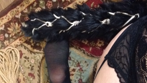 little-kiitten: A kittens favorite thing, rope  (Tail by @littleqsoddities )