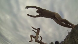 nettnaken:  Nude jumping 