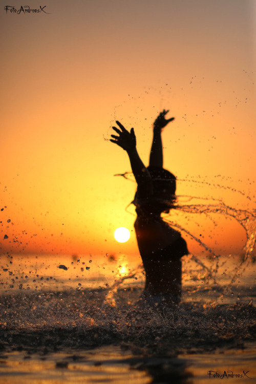 water baby sunset girl…   simply complicated….me  ღk