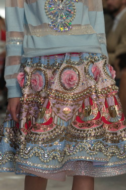 wgsn:  Designer @im_manisharora stuns the crowd with this 3d embellished skirt, brimming with pearls, sequins and flowers. #PFW #SS15 