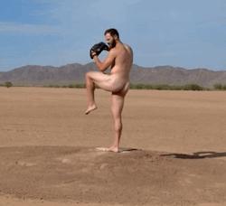 tombacchus:  Yay baseball! Jake Arrieta nude pitching! Hot butt!