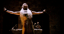 meerareed:  get to know me -  [4/8] female characters: Daenerys Targaryen, Game