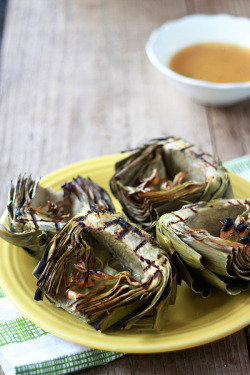 veganfoodblog:  Grilled Artichokes with Roasted