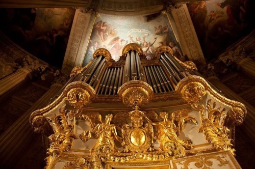 VERSAILLESADNESS