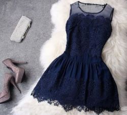 fashionsensexoxo:Get this really cute dress right here !