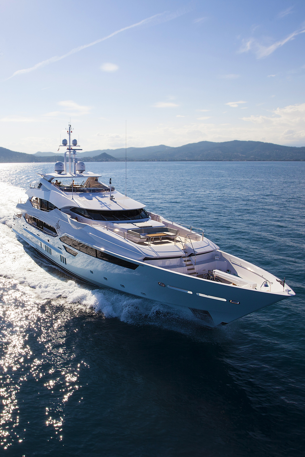 envibe:  • SUNSEEKER Yacht Range // 155 Yacht • Post I by ENVIBE.CO