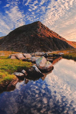 wnderlst:  Near Llanberis, United Kingdom | Andrew Den Bakker