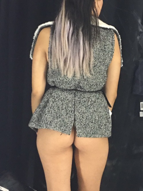 omgcurvyandsexy: @omgcurvyandsexy #ass #thong #calvins #calvinklein #curvy #curves #hot #dressingroo