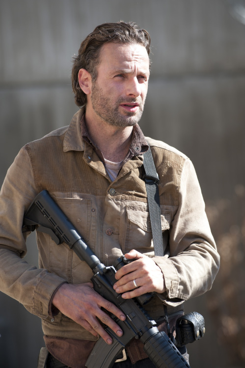 thewalkingdeadstills: 3x15: This Sorrowful Life