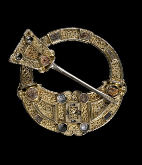 Hunterston Brooch, found in Hunterston, North Ayrshire, Scotland, in the 1830s. Made in Made in Irel