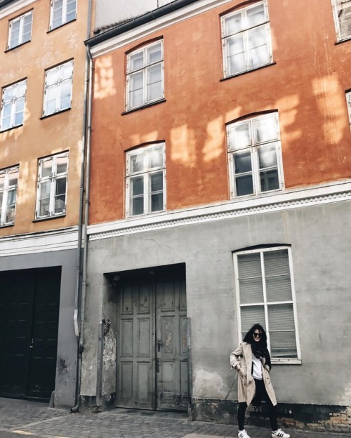this city is single-handedly making me love the color orange : @victoria.emanuela(at Copenhagen, Den
