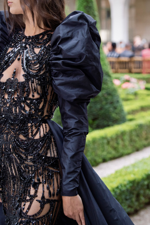 Lacetulle:  Zuhair Murad | Fall/Winter 2021 Couture