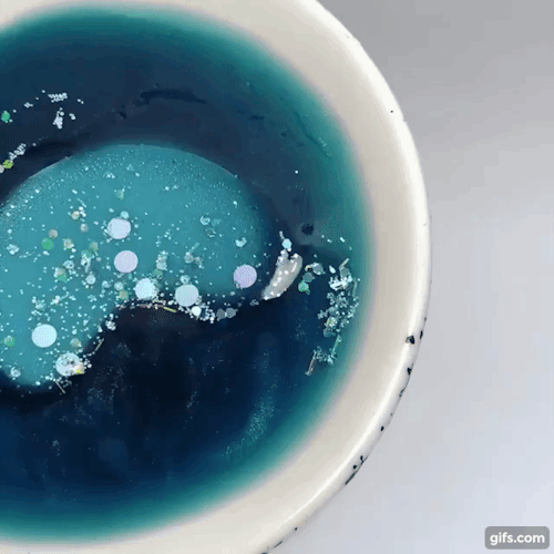 Blue wax melt