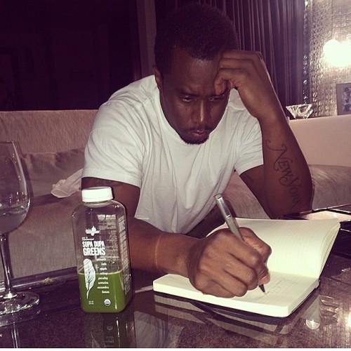 #REPOST @iamdiddy! ATTN HOWARD UNIV STUDENTS AND ALUMNI&hellip;I NEED YOUR HELP! I am up late ni