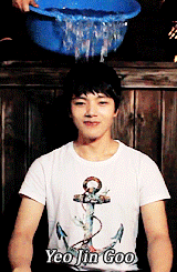 paper-box:  Korean actors and actresses accepting the ALS Ice Bucket Challenge. 