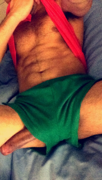 yngcouple:  Share if you want more! Message me to talk dirty!