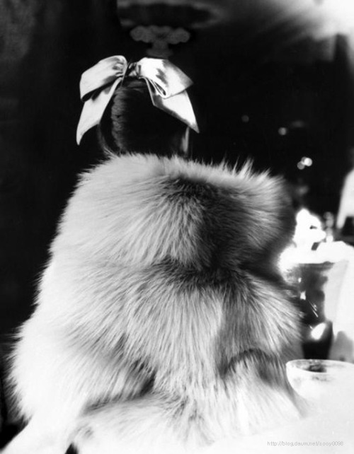 Lillian Bassman, The Little Furs: Mary Jane Russell in a cape-jacket by Ritter Brothers at the Essex