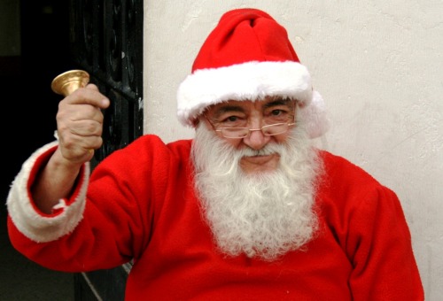 dynastylnoire:stickykeys633:jawnlessinsb:casualpahoehoe:Santas of Color1. http://richmondfreepress.c