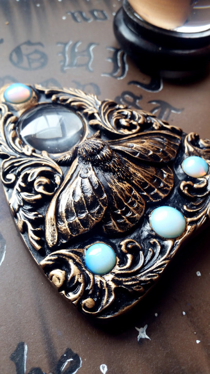 ravncreates: Moonlight Moth Planchette (x)