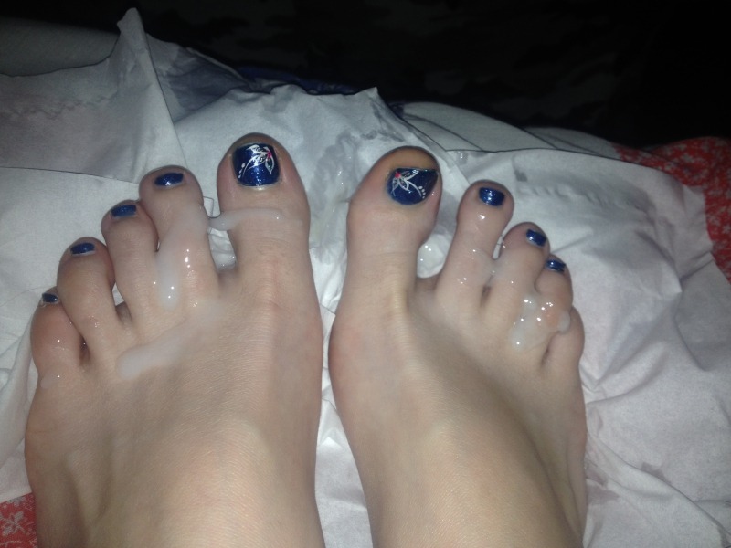 jennyt007:  As requested Cummy Toes.   