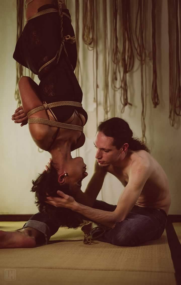 shibartiste:  “Café crème”At Place des Cordes, modeling for Amaury Grisel’s