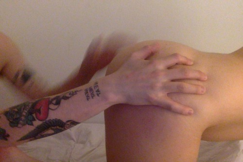 succkmypussy:  Naked  