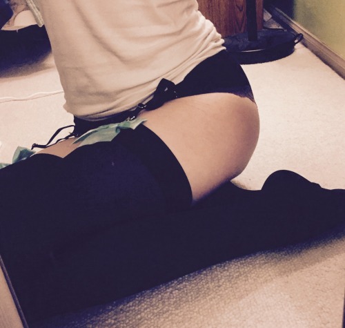 cuteshyandkinky:Nothing much, but a little apology for my recent absence