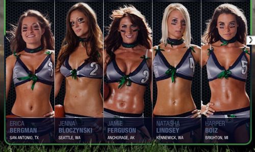 Females + Football = FABULOUS!  Seattle Mist, baby!!