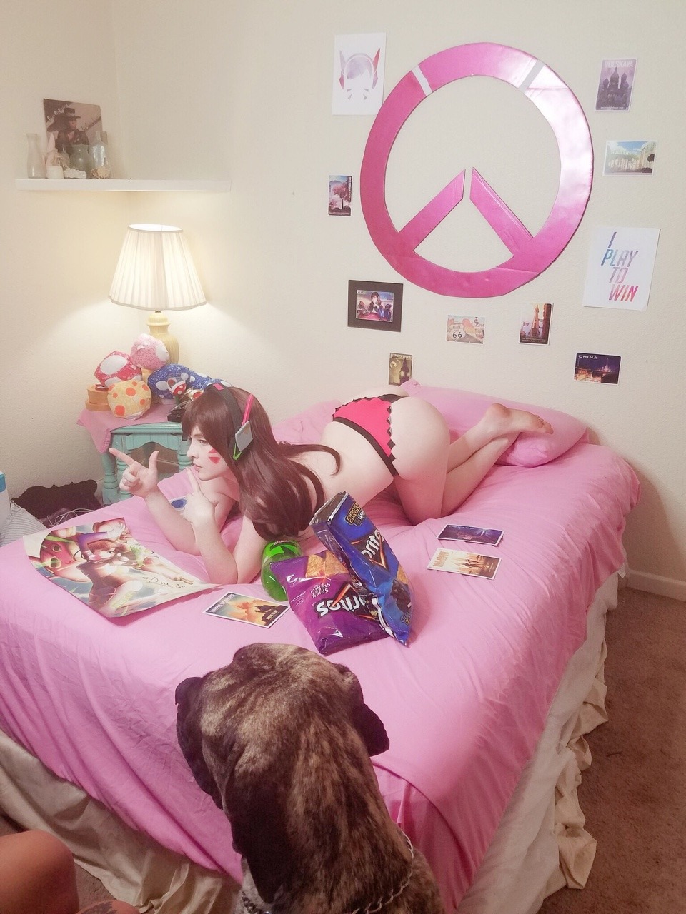 nsfwfoxydenofficial: I play to win! 💗  I have a lot of fun being D.va, I can’t