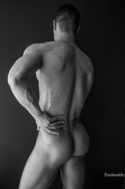 naughtyjorj:  Brad Meyer by Scott Teitler