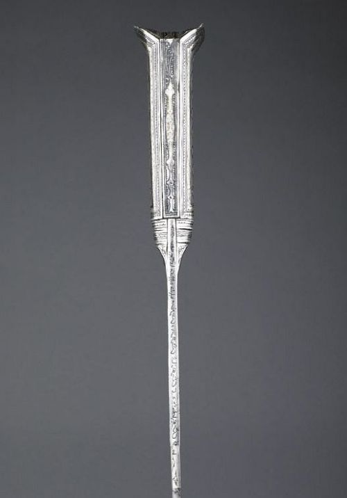 art-of-swords:Yatagan SwordDated: 1809Place of Origin: Turkey and Sarajevo, Bosnia and HerzegovinaMe