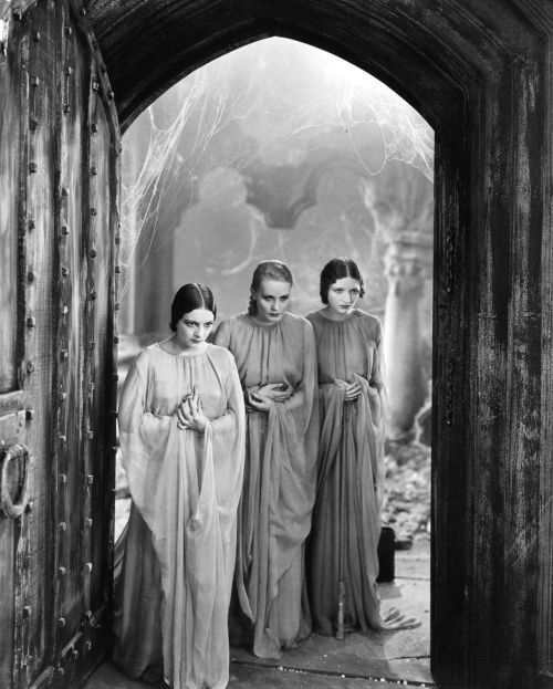 Brides of Dracula 1931 & 1992