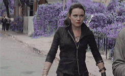 izzylcwis:Isabelle Lightwood + purple. 